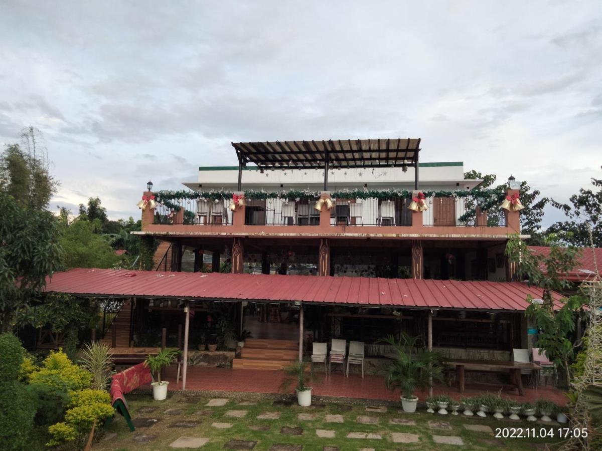 ホテル Casa De Robles Tanay Rizal エクステリア 写真