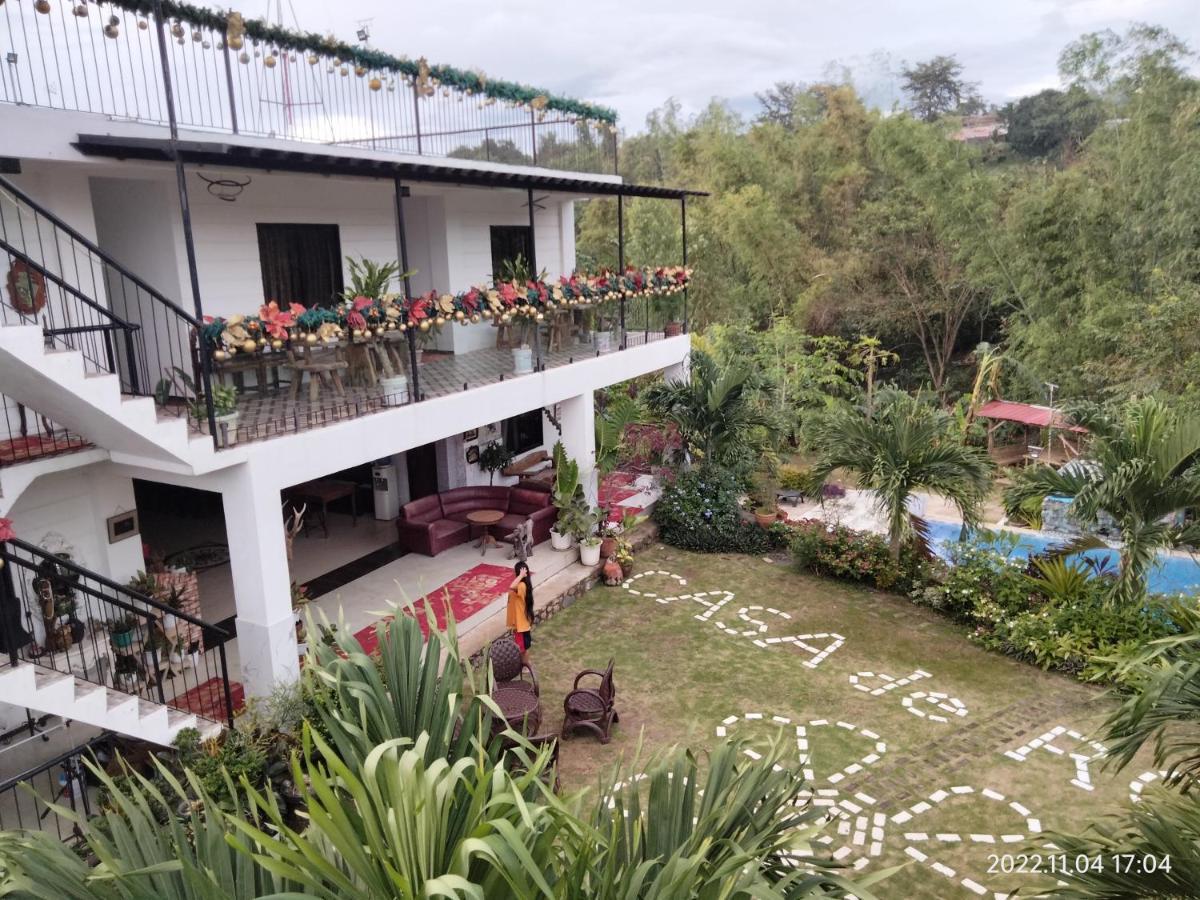 ホテル Casa De Robles Tanay Rizal エクステリア 写真
