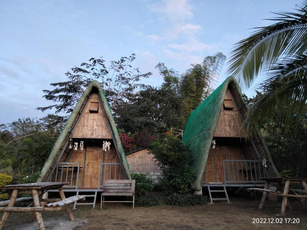 ホテル Casa De Robles Tanay Rizal エクステリア 写真