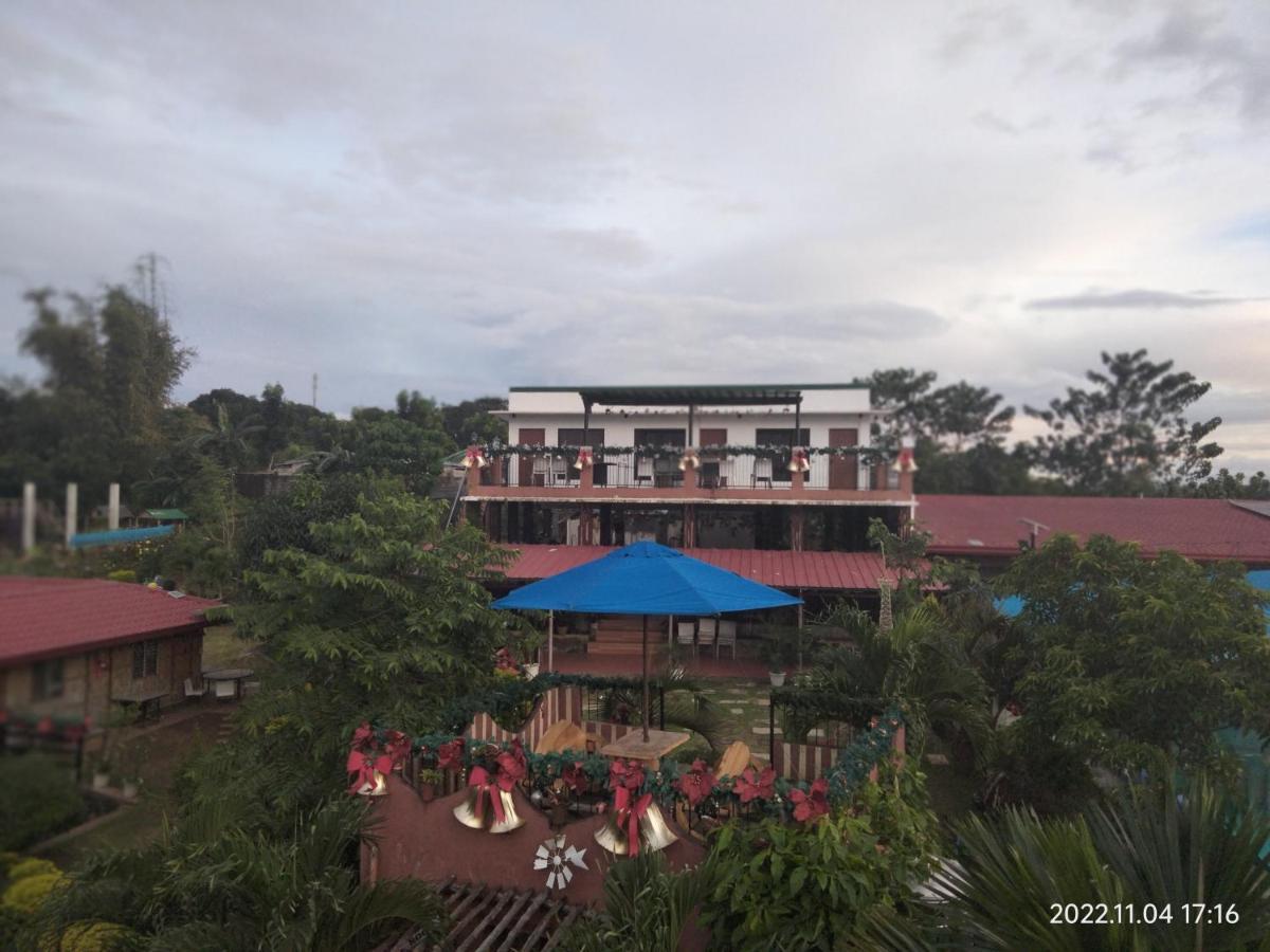 ホテル Casa De Robles Tanay Rizal エクステリア 写真