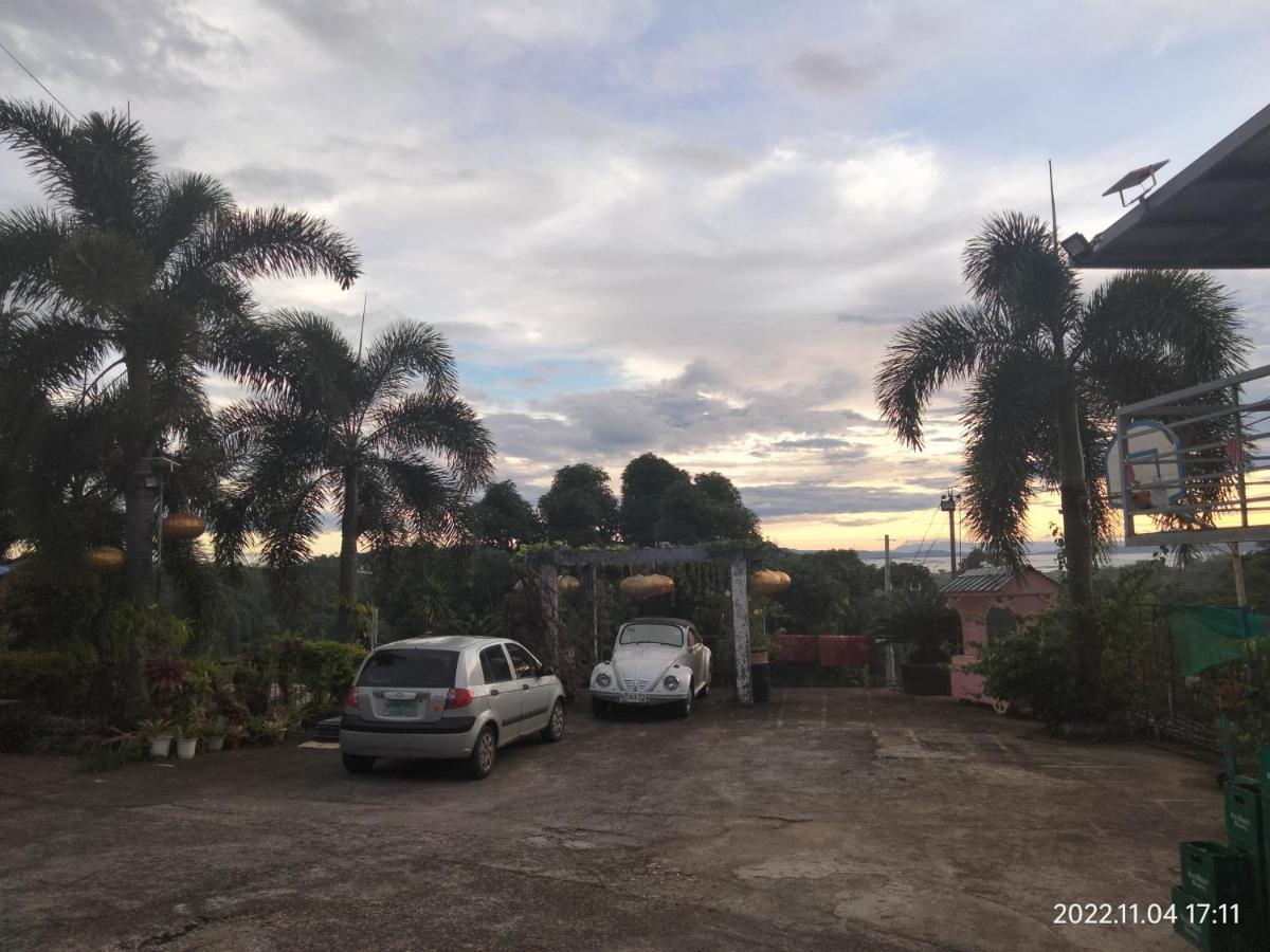 ホテル Casa De Robles Tanay Rizal エクステリア 写真