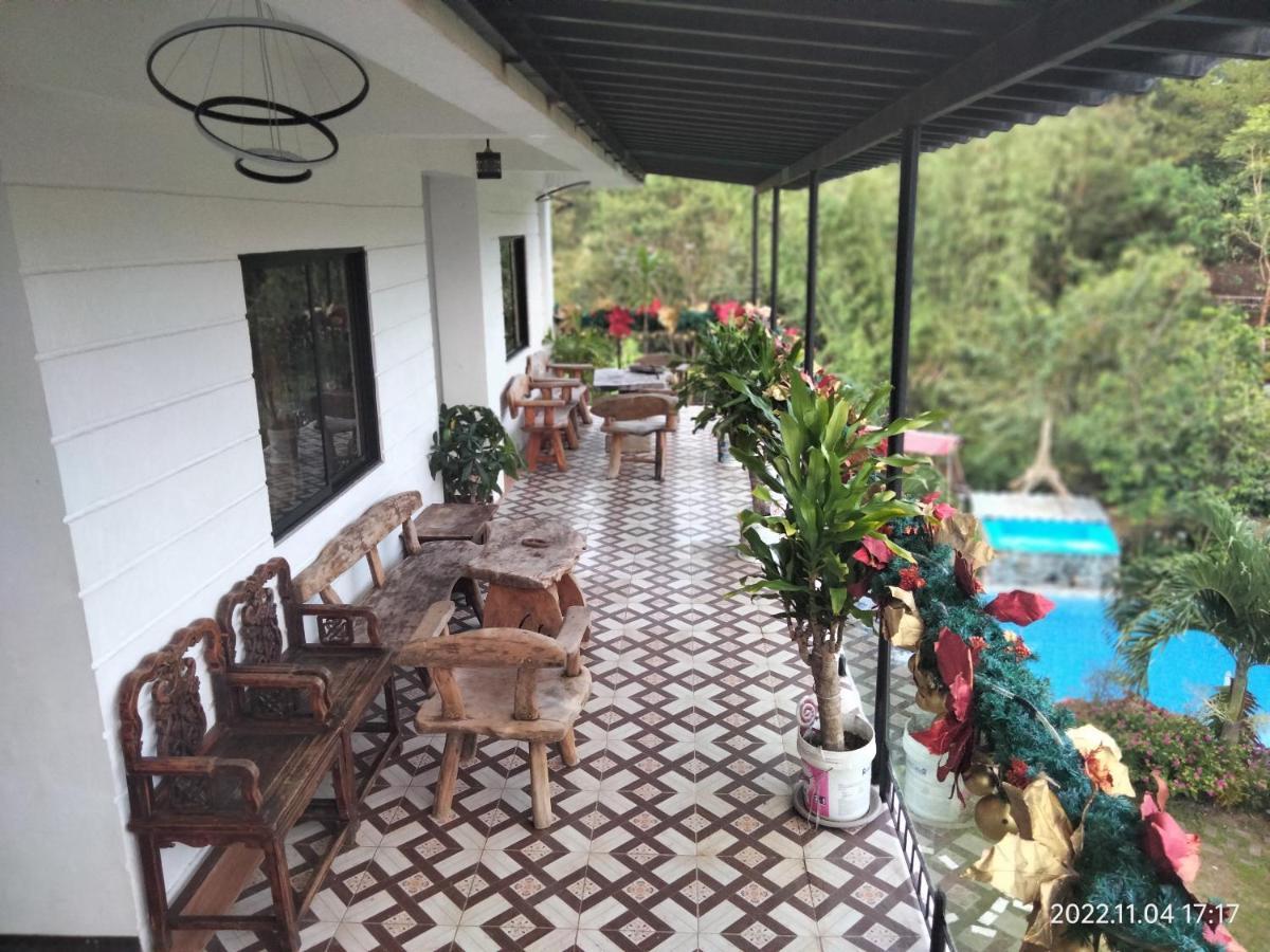 ホテル Casa De Robles Tanay Rizal エクステリア 写真