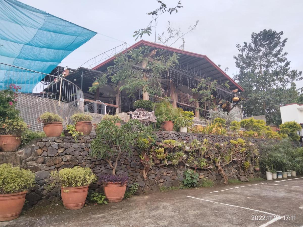 ホテル Casa De Robles Tanay Rizal エクステリア 写真