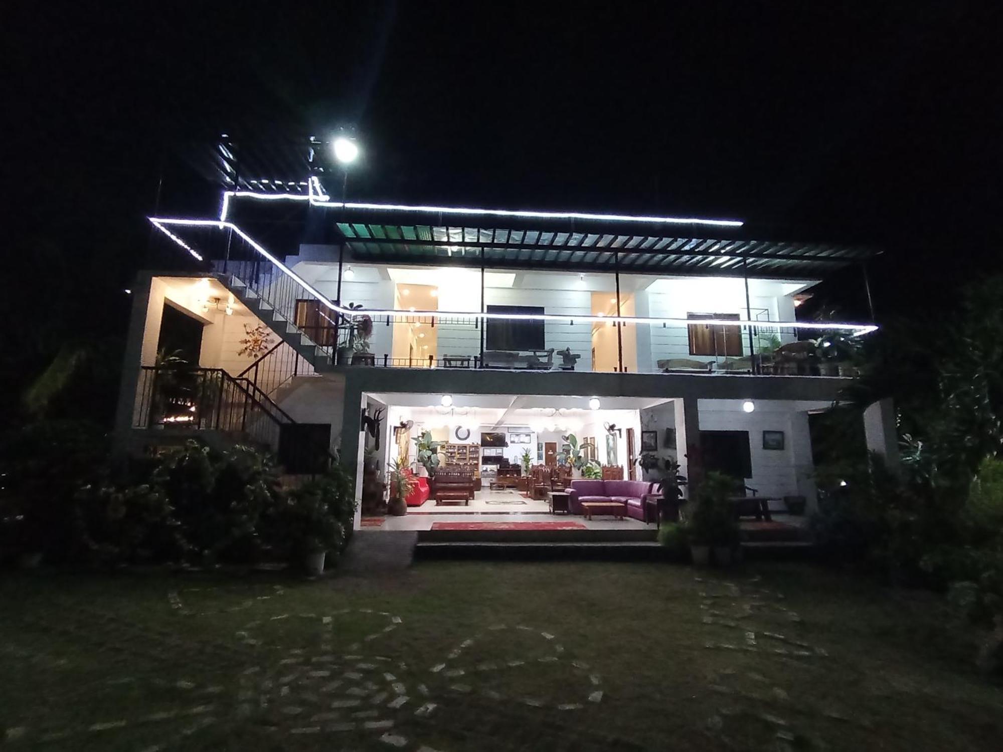 ホテル Casa De Robles Tanay Rizal エクステリア 写真