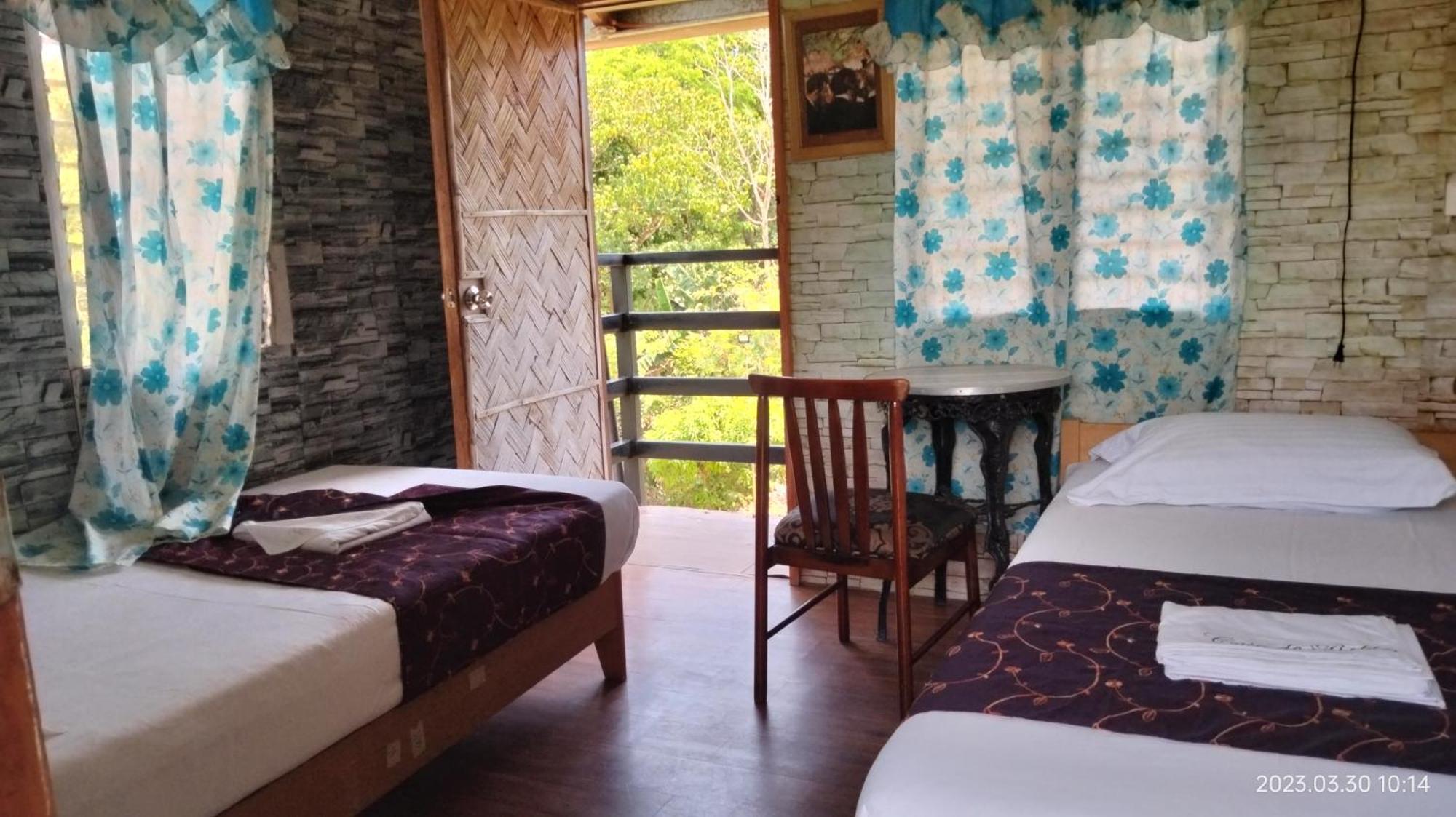 ホテル Casa De Robles Tanay Rizal エクステリア 写真