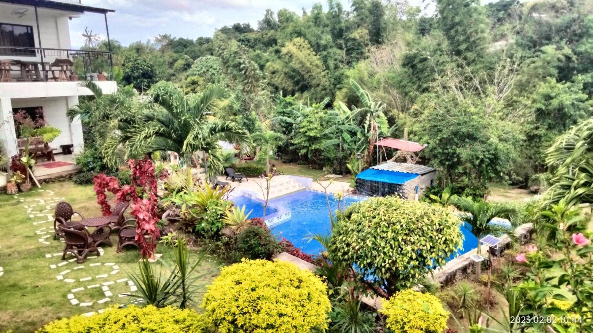 ホテル Casa De Robles Tanay Rizal エクステリア 写真